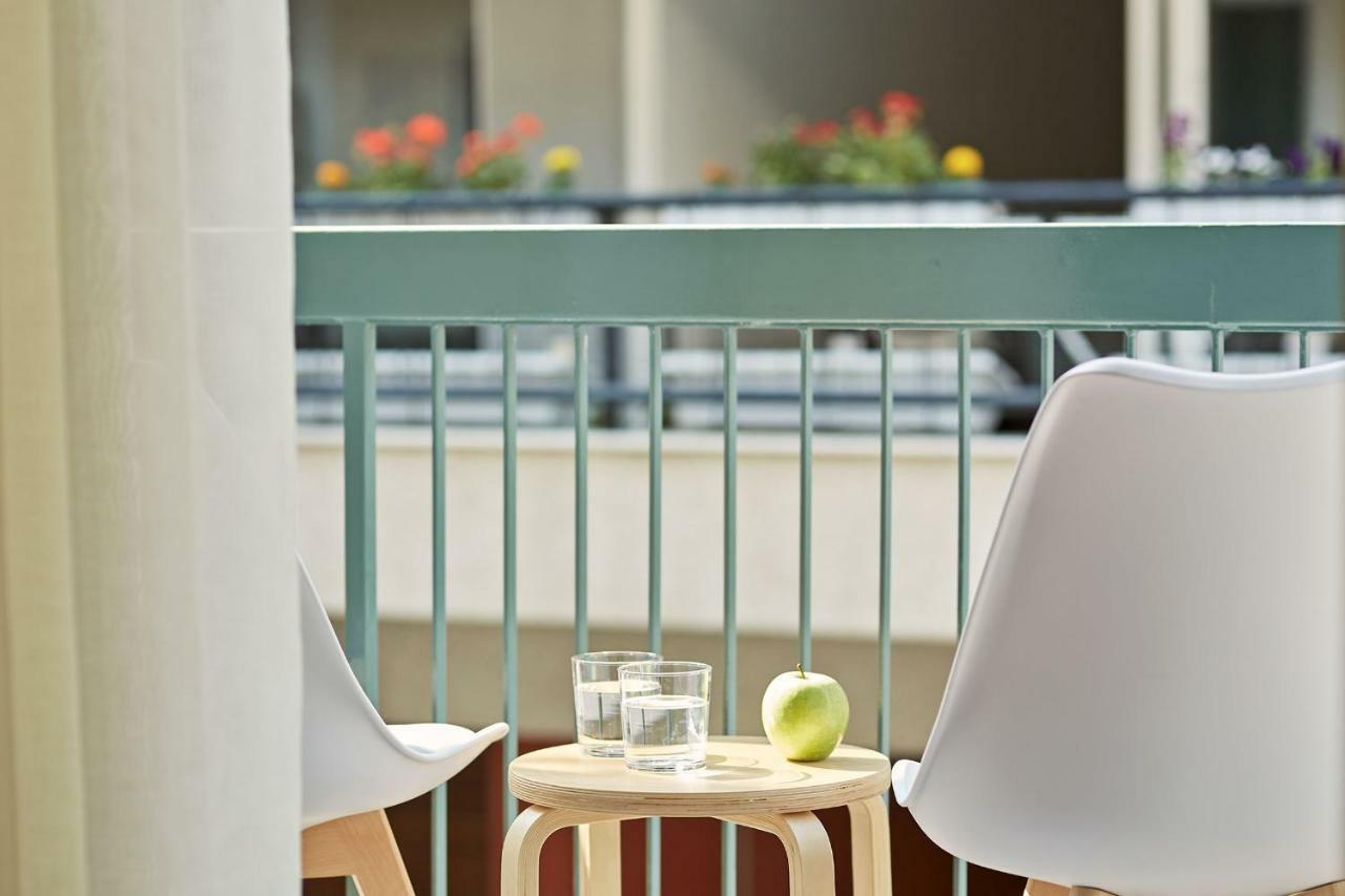 Luxurious Spacious Apt Next To Hilton Hotel Athena Bagian luar foto